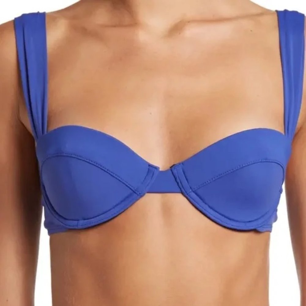 WEWOREWHAT​Wide Strap Underwire Bikini Top